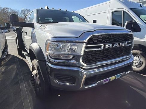 Used 2020 RAM 5500 Tradesman w/ Chrome Appearance Group image 3