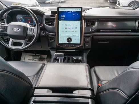 Used 2022 Ford F150 Lightning Lariat AWD/4WD image 15