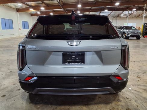 New 2026 Cadillac Optiq Sport 1 image 9