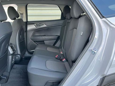 New 2026 Kia Sportage S image 12