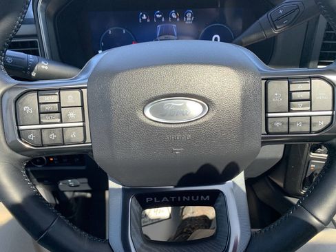 Used 2025 Ford F250 Platinum AWD/4WD image 21