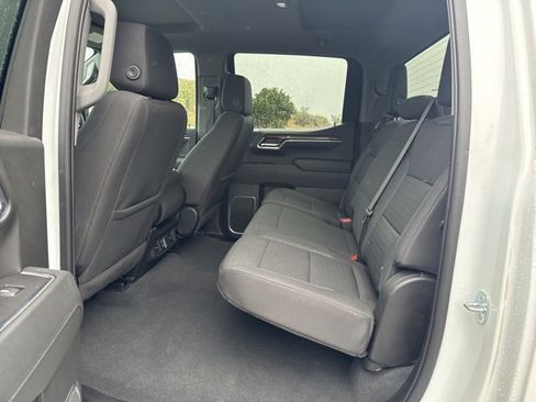 Used 2023 Chevrolet Silverado 1500 LT image 13