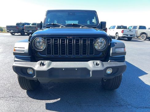 Used 2024 Jeep Wrangler Sport S image 2