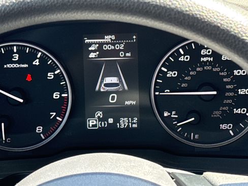 Certified 2025 Subaru Crosstrek 2.0i Premium AWD/4WD image 12