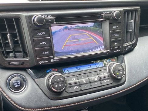 Used 2018 Toyota RAV4 SE w/ Power Extra Value Package FWD image 21