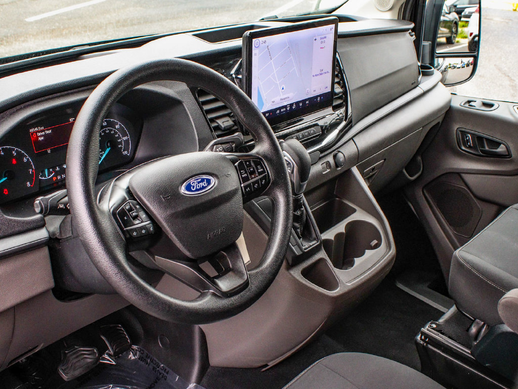 Used 2023 Ford Transit 350 XLT RWD image 13