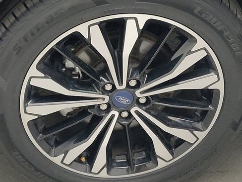 Used 2021 Ford Escape SE w/ SE Sport Appearance Package FWD image 31
