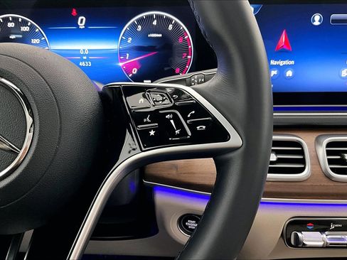 Used 2026 Mercedes-Benz GLE 450 4MATIC image 22