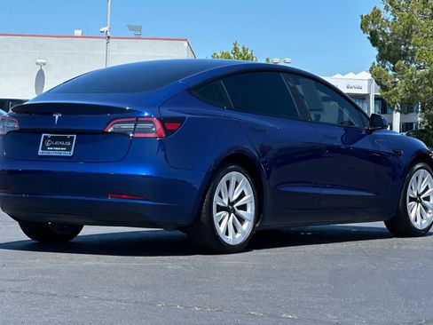 Used 2023 Tesla Model 3 Standard Range RWD image 2