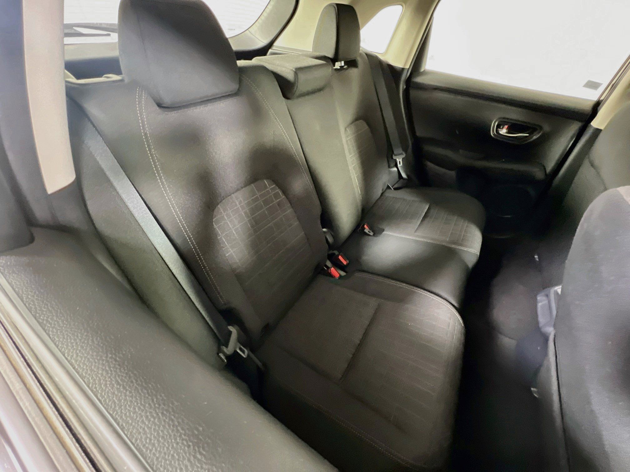 Used 2023 Honda HR-V LX image 24