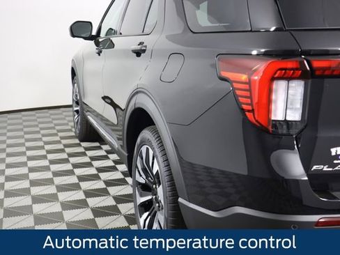 New 2026 Ford Explorer Platinum w/ LUX Leather Package AWD/4WD image 15
