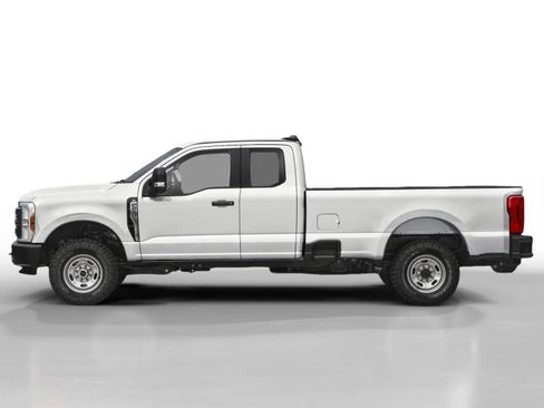 New 2026 Ford F250 XL w/ XL Chrome Package image 3