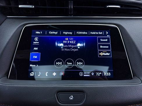 Used 2023 Cadillac XT4 Sport w/ LPO, Onyx Lite Package FWD image 20