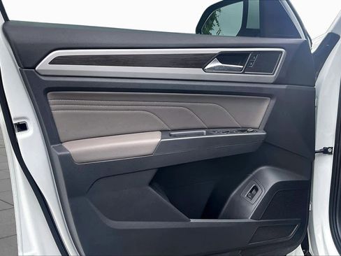 Used 2023 Volkswagen Atlas SE FWD image 22