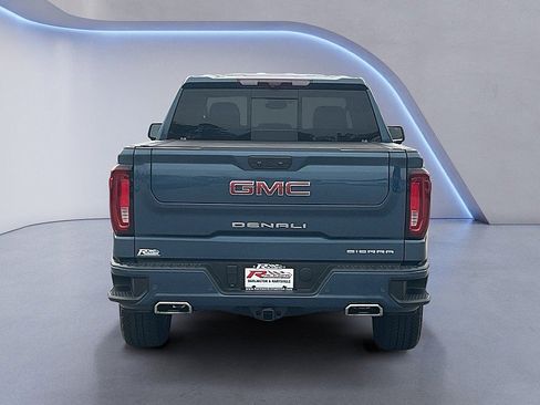 Used 2024 GMC Sierra 1500 Denali w/ Technology Package image 3