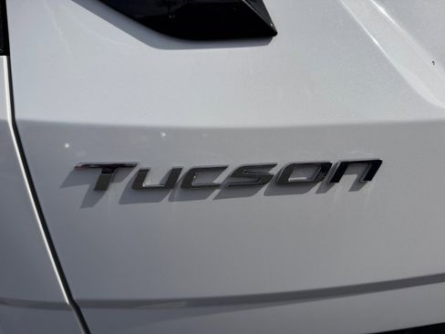Certified 2023 Hyundai Tucson SE image 24