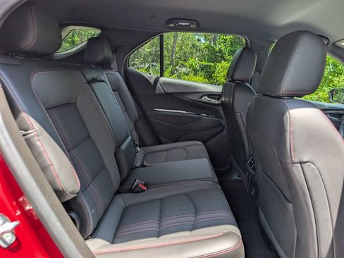 Used 2022 Chevrolet Equinox RS w/ Infotainment Package FWD image 21