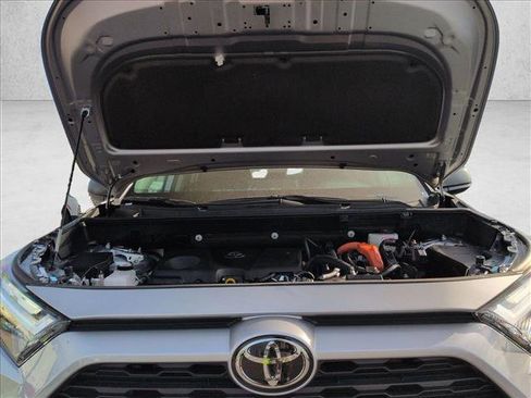 Used 2025 Toyota RAV4 LE AWD/4WD image 22