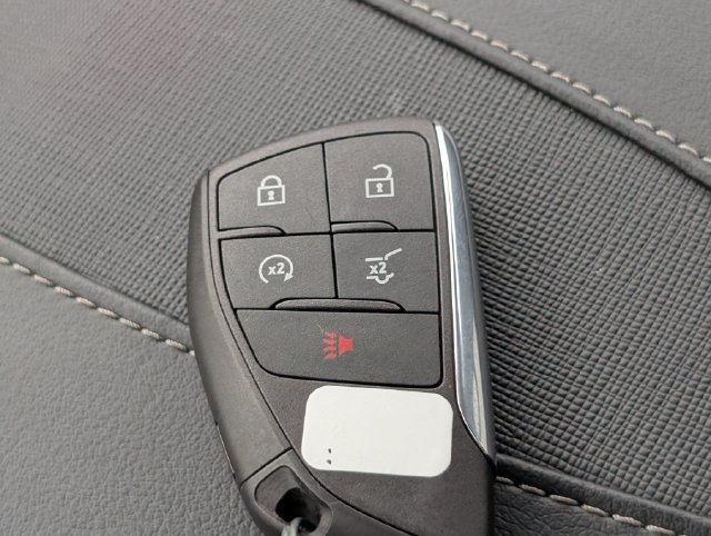 Used 2025 Buick Enclave Preferred FWD image 33