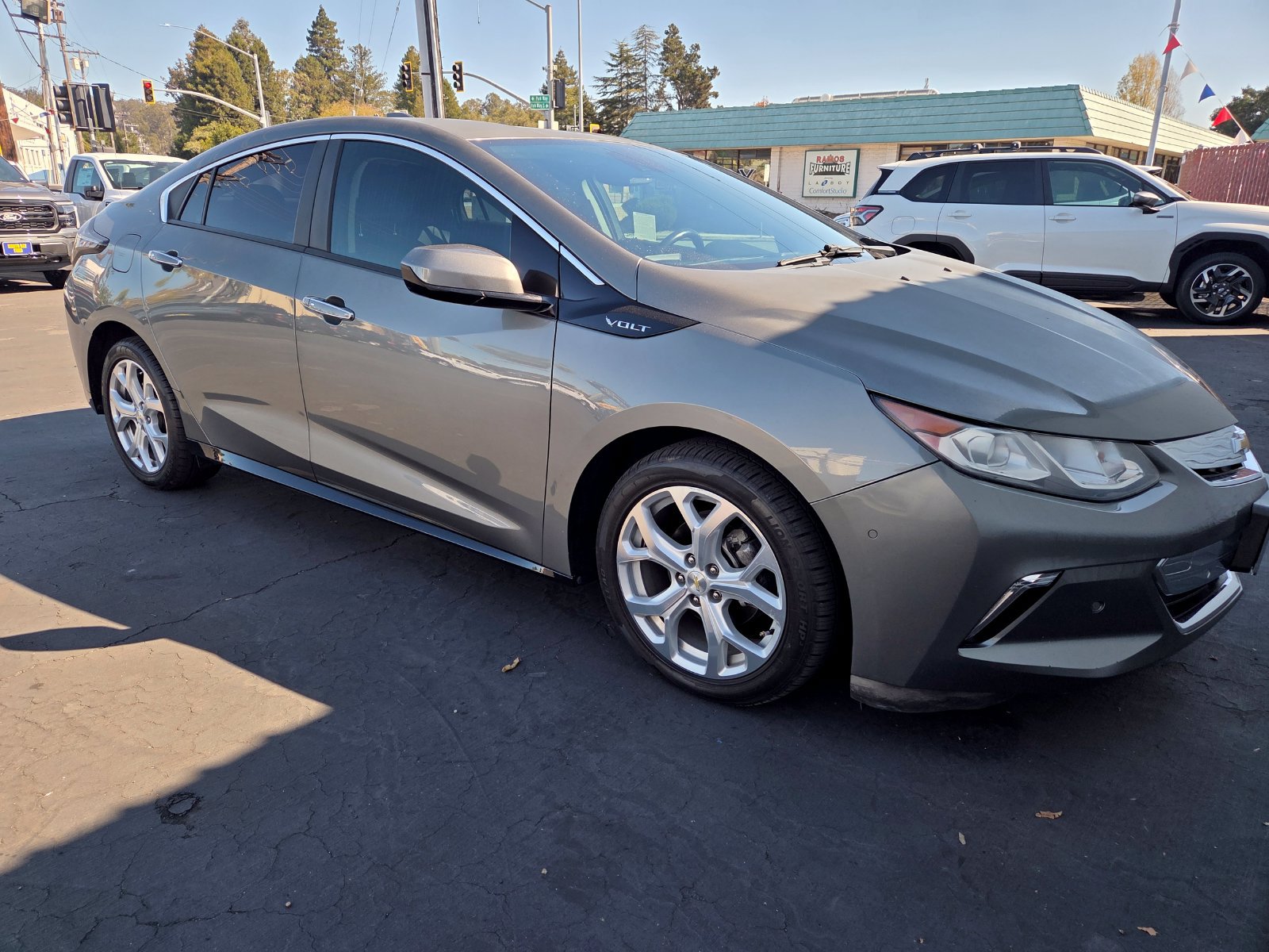 Used 2017 Chevrolet Volt Premier w/ Driver Confidence II Package FWD 360° Tour
