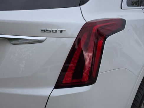 New 2025 Cadillac XT5 Premium Luxury FWD image 11