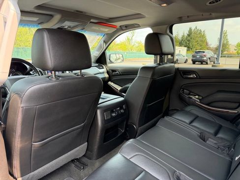 Used 2018 Chevrolet Tahoe LT w/ Luxury Package AWD/4WD image 33
