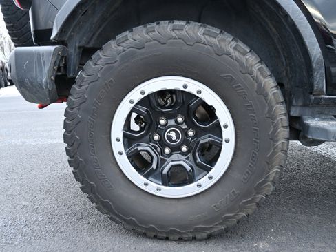 Used 2022 Ford Bronco Outer Banks w/ Sasquatch Package image 9