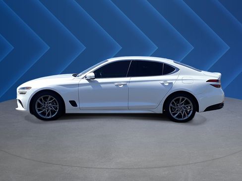 Used 2022 Genesis G70 2.0T RWD image 6