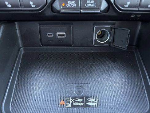 Used 2022 Chevrolet Tahoe RST w/ Luxury Package image 21