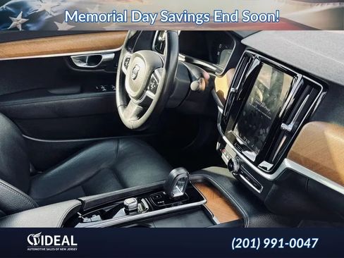 Used 2023 Volvo S90 B6 Plus AWD/4WD image 30