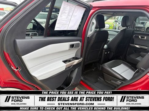 Used 2023 Ford Explorer XLT w/ Equipment Group 202A AWD/4WD image 39