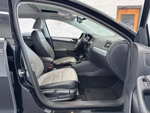 Used 2016 Volkswagen Jetta SEL Premium FWD image 59