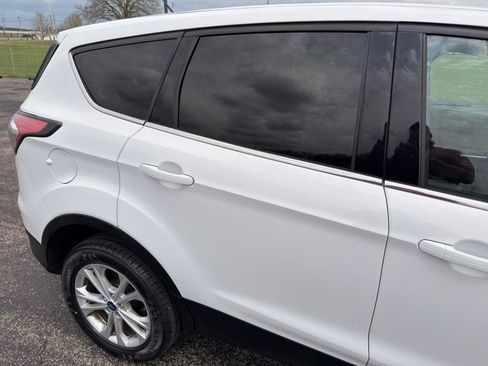 Used 2017 Ford Escape SE AWD/4WD image 7