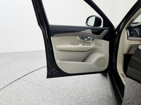 Certified 2022 Volvo XC90 T6 Inscription w/ Advanced Package image 25