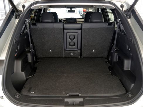 Used 2025 Mitsubishi Outlander SE image 29