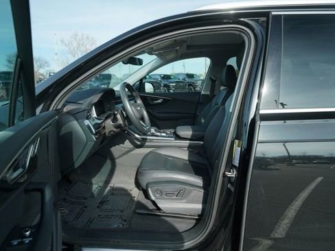 Used 2023 Audi Q7 2.0T Premium w/ Convenience Package image 13