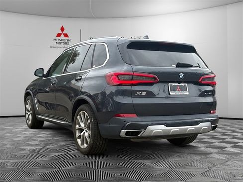 Used 2019 BMW X5 xDrive50i w/ Parking Assistance Package image 6