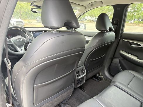 Used 2024 INFINITI QX50 Luxe AWD/4WD image 24