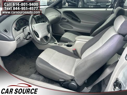 Used 2001 Ford Mustang Coupe RWD image 11
