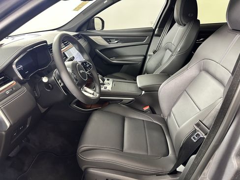Used 2026 Jaguar F-PACE R-Dynamic S AWD/4WD image 5