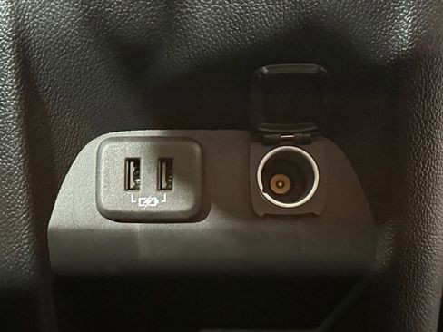 Used 2021 Chevrolet Colorado LT w/ Safety Package image 67