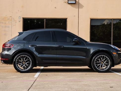 Used 2018 Porsche Macan image 10