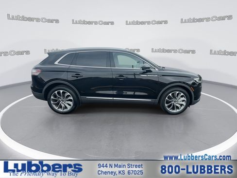 Used 2023 Lincoln Nautilus Reserve w/ Equipment Group 201A FWD image 9