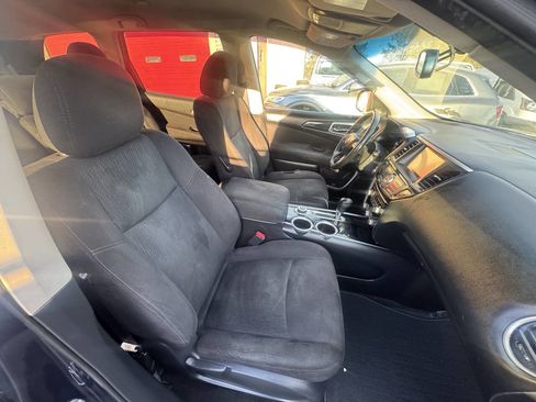 Used 2015 Nissan Pathfinder SV w/ Cargo Package image 19