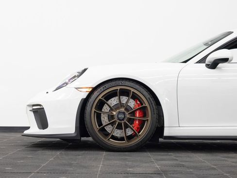 Certified 2019 Porsche 911 GT3 RWD image 6