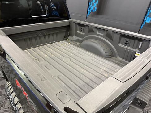 Used 2025 Ford F250 Platinum w/ Platinum Plus Package image 13