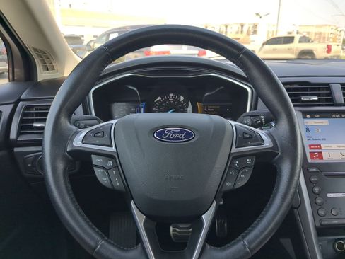 Used 2017 Ford Fusion Energi Titanium FWD image 15