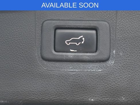 Used 2018 Subaru Outback 3.6R Touring AWD/4WD image 35