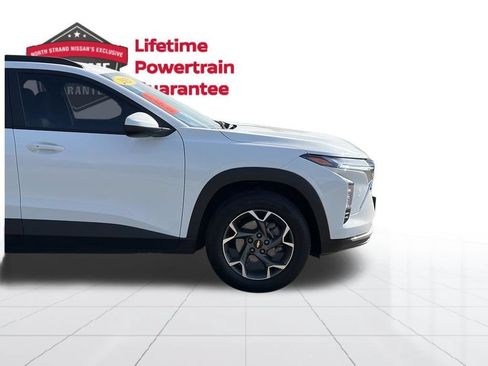 Used 2025 Chevrolet Trax LT w/ Driver Confidence Package FWD image 8