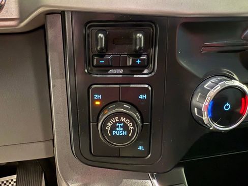 Used 2022 Ford F150 XLT w/ Equipment Group 302A High image 33